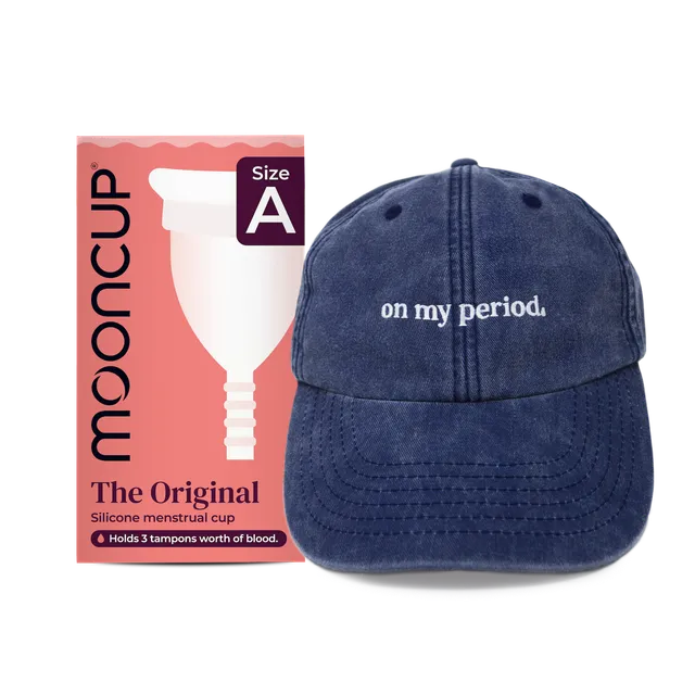 mooncup-cup-cap-bundle-coppetta-original-cappellino-on-my-period image 1