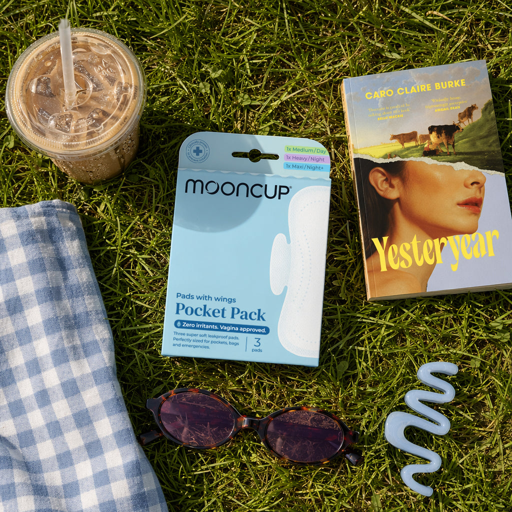 mooncup-pocket-pack-3-assorbenti-con-ali-prova-assorbenze image 2