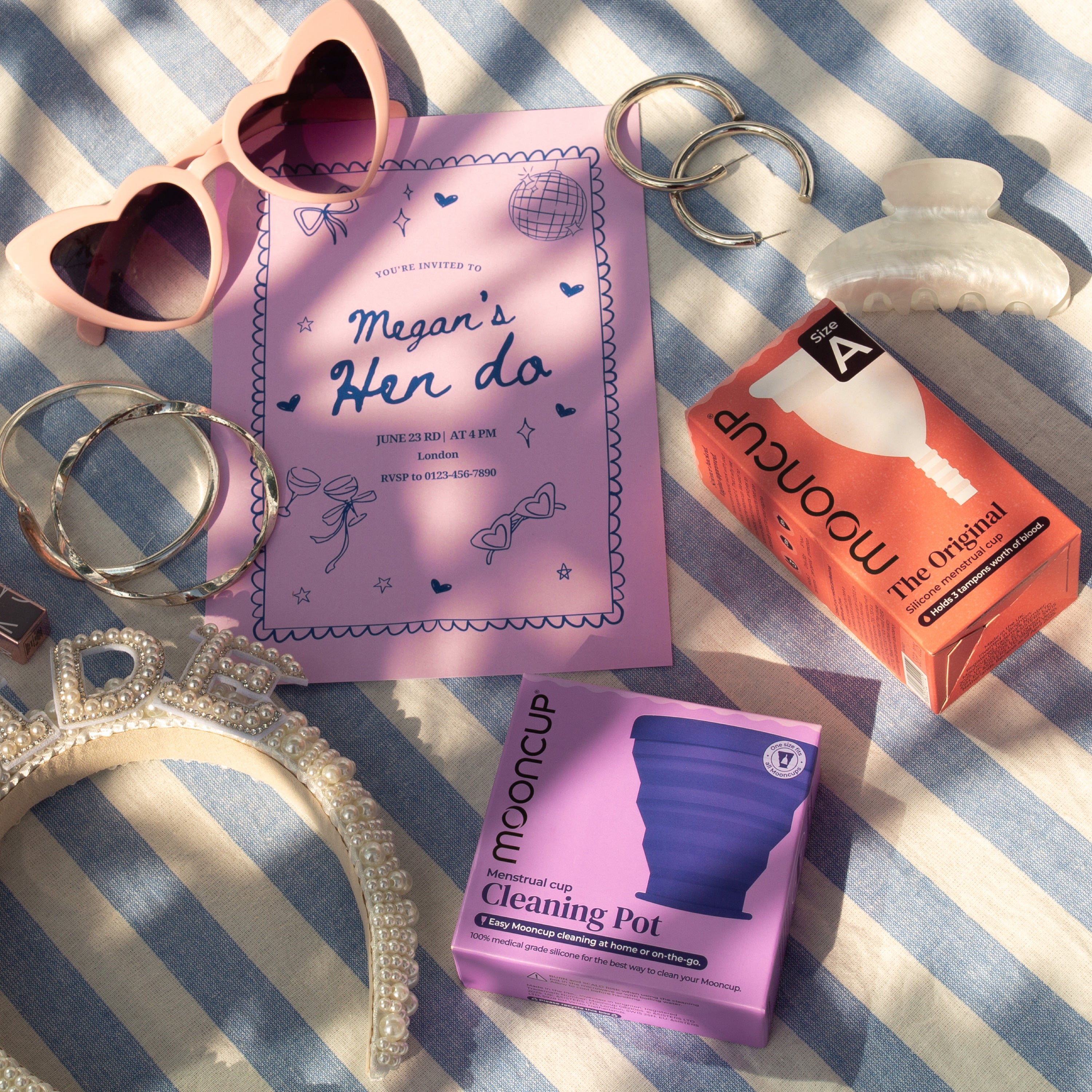mooncup-kit-coppetta-mestruale-originale-set-pulizia image 2