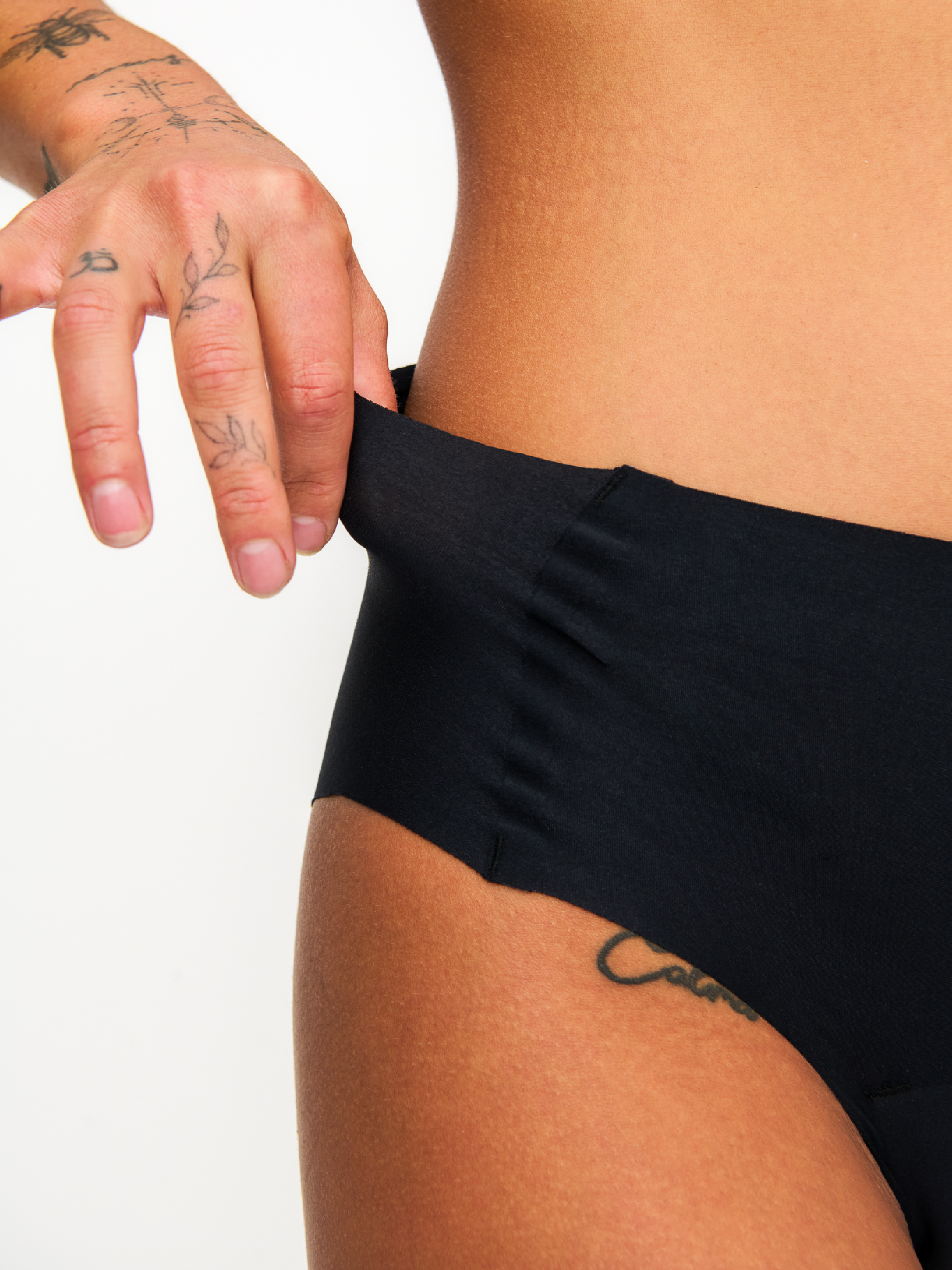 allmatters-activematters-high-waist-mutanda-mestruale-nero-3-4-tamponi image 4